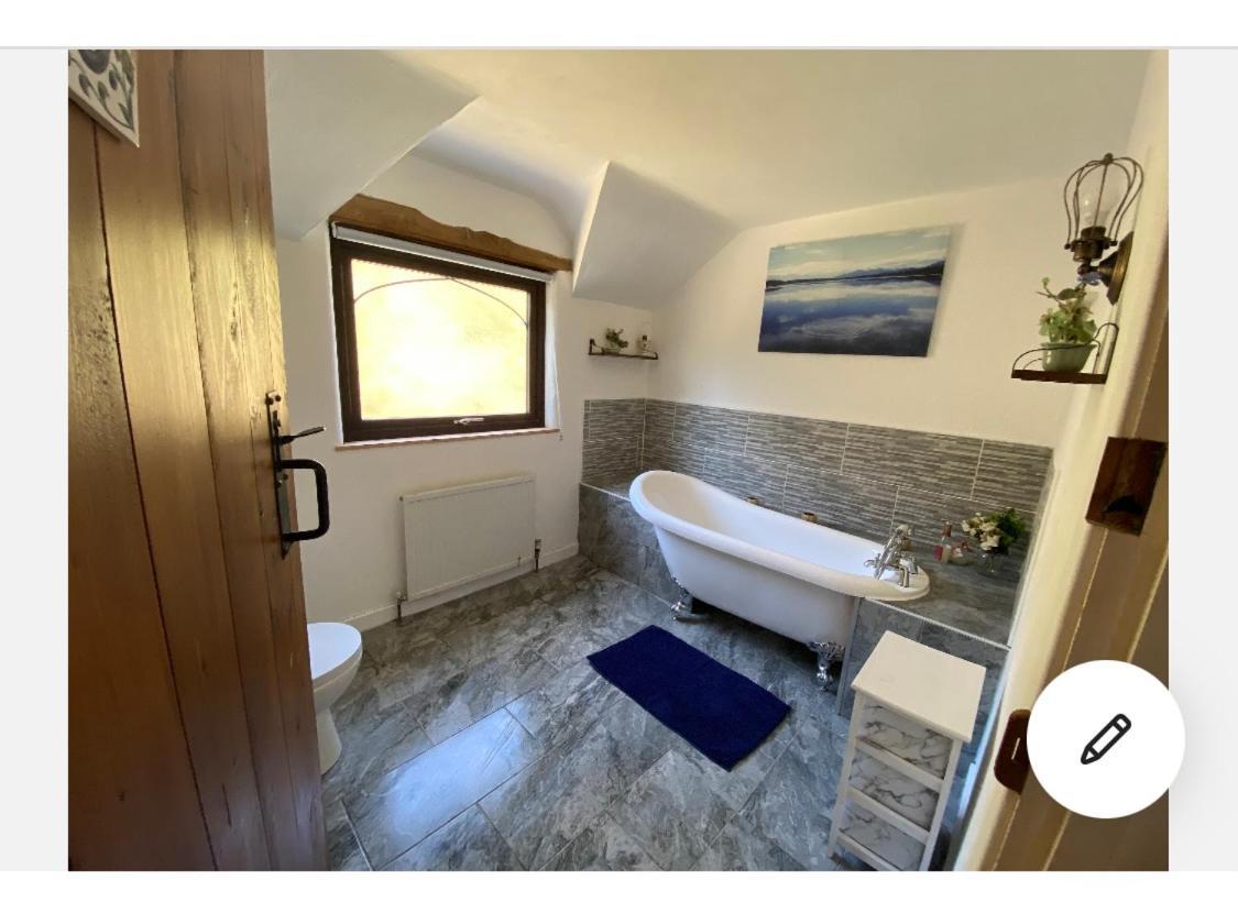 Beautiful Secluded Farmhouse With Hot Tub Barmouth Exterior foto