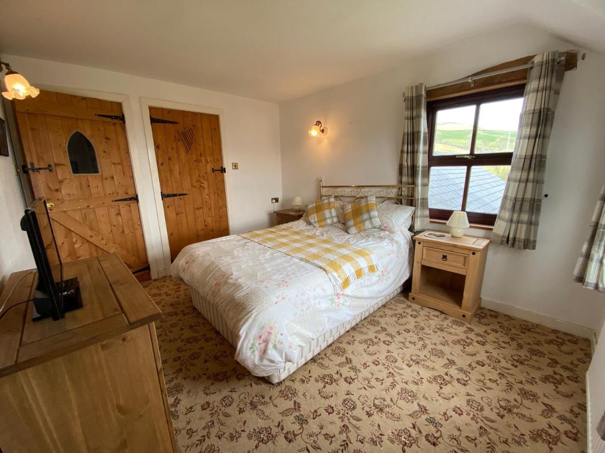 Beautiful Secluded Farmhouse With Hot Tub Barmouth Exterior foto