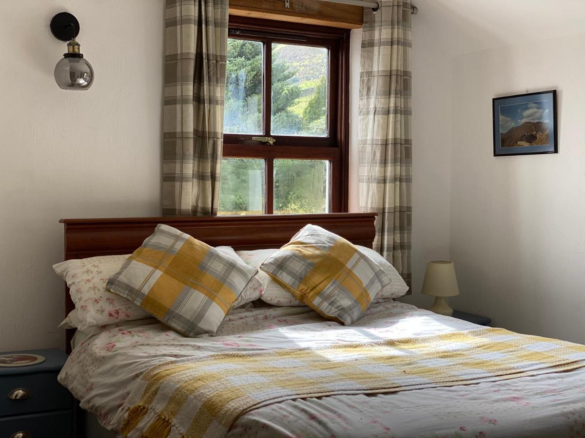 Beautiful Secluded Farmhouse With Hot Tub Barmouth Exterior foto