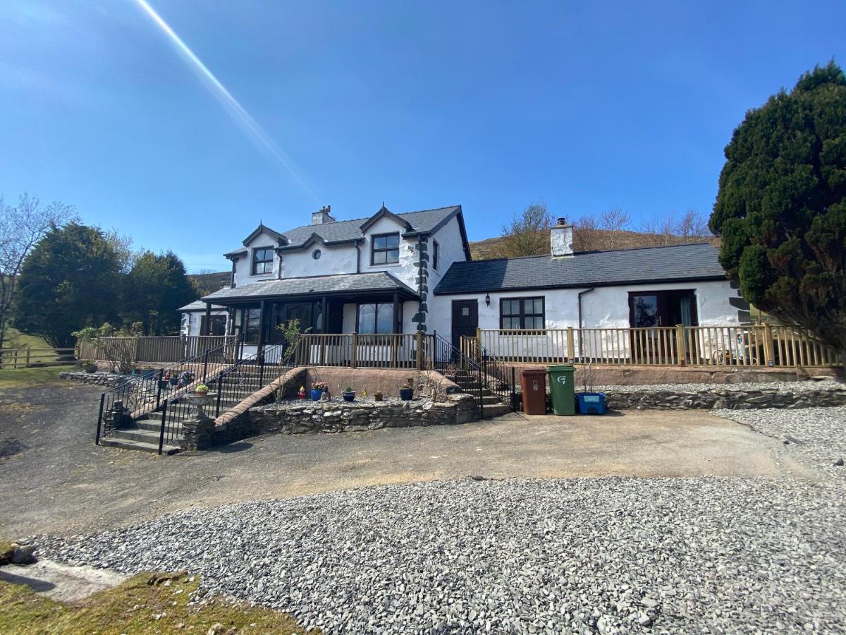 Beautiful Secluded Farmhouse With Hot Tub Barmouth Exterior foto