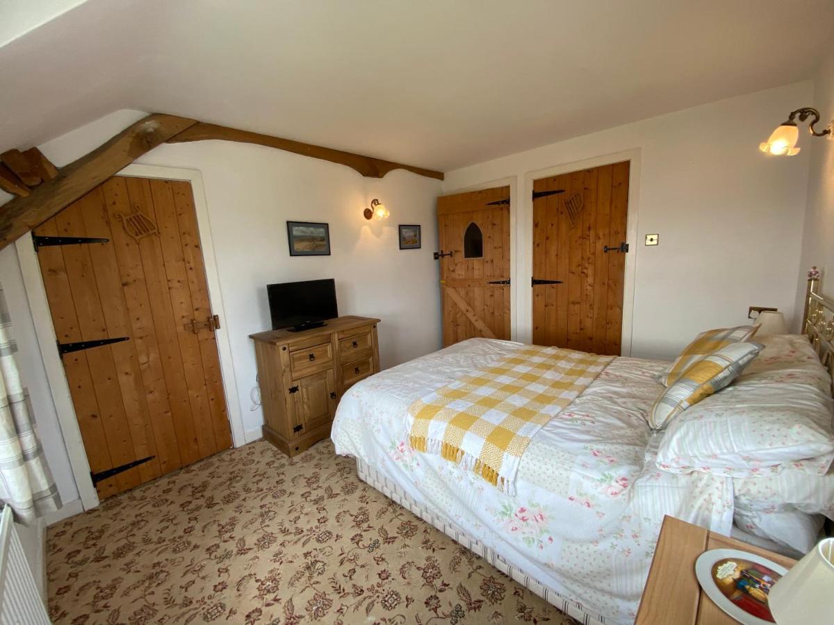 Beautiful Secluded Farmhouse With Hot Tub Barmouth Exterior foto