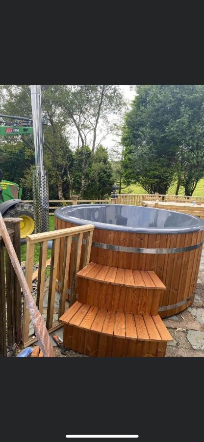 Beautiful Secluded Farmhouse With Hot Tub Barmouth Exterior foto
